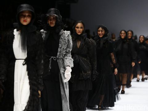 Brand Fashion Kami Tampilkan Busana Muslim dengan Teknik Jahit Khas Korea