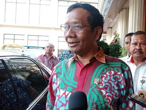 Gerindra Klaim Jokowi Setuju Konsep Pertahanan Prabowo, Mahfud: Belum Tahu
