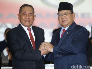 Ryamizard Titip Prabowo Selesaikan Masalah 3% TNI Terpapar Radikalisme