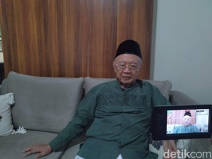 Meneladani Gus Sholah