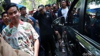 Kepada Megawati, Gibran menyampaikan keseriusannya untuk maju lewat PDIP. Gibran juga menegaskan kepada Megawati bawa dirinya tidak pernah berencana maju lewat jalur independen.