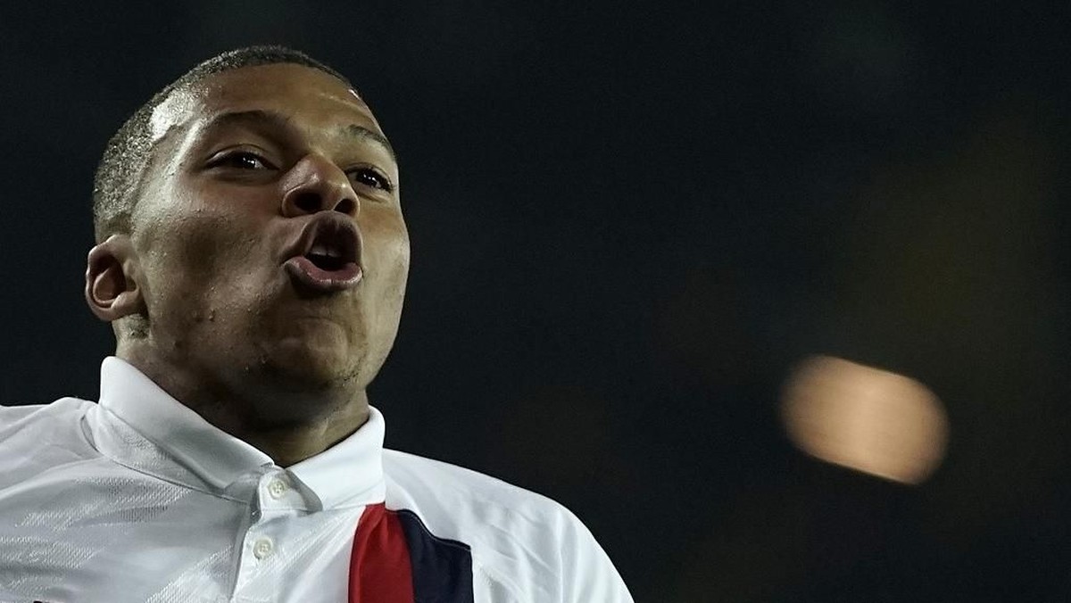 Perayaan Gol Kylian Mbappe Kok Mirip Cristiano Ronaldo? (Foto: Kenzo TRIBOUILLARD / AFP)