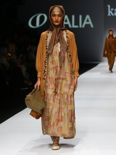 Brand Fashion Kami Tampilkan Busana Muslim dengan Teknik Jahit Khas Korea