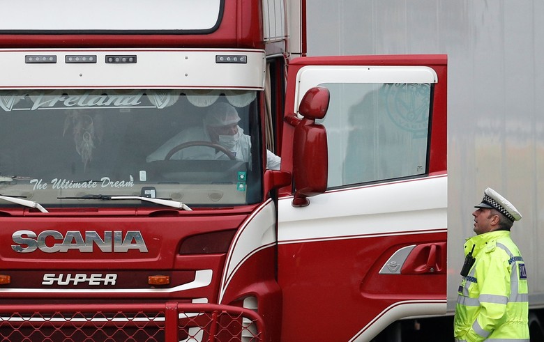 Vietnam Tangkap 8 Orang Terkait Kasus 39 Jasad Dalam Truk di Inggris Vietnam Tangkap 8 Orang Terkait Kasus 39 Jasad Dalam Truk di Inggris