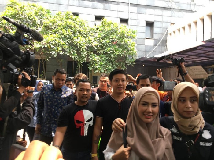 Akan Diserahkan ke Jaksa, Rey Utami Trio Ikan Asin Berjilbab