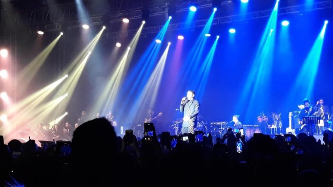 Tulus Ungkap Alasan Konsisten Sewindu Bermusik
