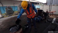 Seperti diketahui PT PLN (Persero) terus berupaya untuk menerangi seluruh wilayah di Indonesia, tak terkecuali daerah 3T (Terluar, Terdepan, dan Tertinggal) di Indonesia. Salah satu upayanya adalah dengan membangun infrastruktur kelistrikan seperti PLTD Ranai.