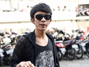 Aming Wanti-wanti Penimbun Masker di Tengah Corona