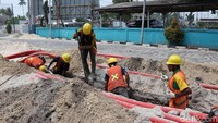 Pemasangan kabel listrik bawah tanah ini pun ke depannya akan diterapkan di berbagai daerah lain di Indonesia. Pasalnya selain dapat menambah nilai estetika tata kota, pemasangan kabel listrik bawah tanah dinilai lebih aman dan dapat menimimalisir gangguan listrik akibat faktor eksternal, seperti pohon, hewan, maupun kegiatan konstruksi.