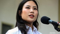 Angela yakin pengalamannya di dunia usaha bisa membantu menyukseskan visi-misi Jokowi di bidang wisata.