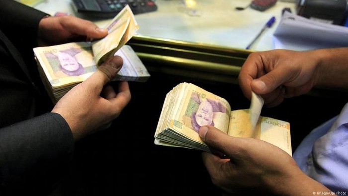 Ekonomi Iran Merosot Tajam di Bawah Sanksi AS