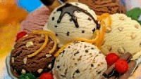 Meme yang satu ini tampaknya ungkapan cinta yang bertepuk sebelah tangan. Manis sih tapi dingin, ya mirip es krim kayaknya. Foto: istimewa