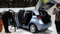 Selain itu ada pula Mobil Honda Jazz yang baru menjadi salah satu big Hit di Tokyo Motor Show.