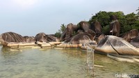 Tak perlu khawatir soal penginapan, di Alif Stone Park ini juga terdapat penginapan bagi para pengunjung untuk beristirahat.