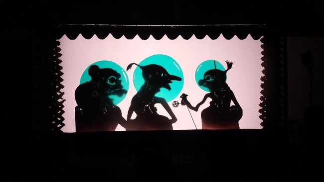 Nonton Wayang Bocor yang Kekinian