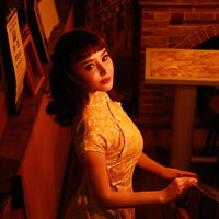 Ia juga telah berkompetisi dalam kompetisi binaraga sebelumnya, tetapi selain dari kegiatan kebugarannya, Yuan adalah seorang dokter. Ia pun beberapa kali berbagi foto di tempat kerjanya saat mengobati pasien. Foto: Instagram