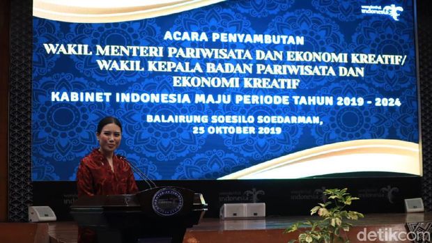 Langkah Pertama Angela Sebagai Wamen