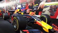 Toro Rosso Honda STR14 yang diperkuat oleh duet pembalap Daniil Kvyat asal Rusia dan pembalap pendatang baru - Alexander Albon yang berasal dari Thailand. Foto: Nugroho Tri Laksono