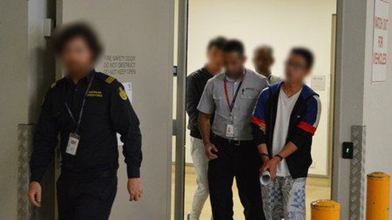 Lima Calo Tenaga Kerja Asal China dan Malaysia Ditangkap di Perth Lima Calo Tenaga Kerja Asal China dan Malaysia Ditangkap di Perth