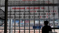 Penonaktifan 3 jalur tersebut akan dimulai pada pukul 22.00 WIB sampai dengan pukul 04.00 WIB esok harinya.