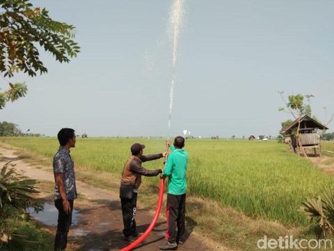Terisolasi Sungai, Warga Wajo Sulsel Ciptakan Pemadam Kebakaran Sendiri
