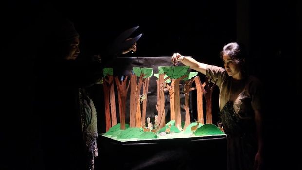 Nonton Wayang Bocor yang Kekinian