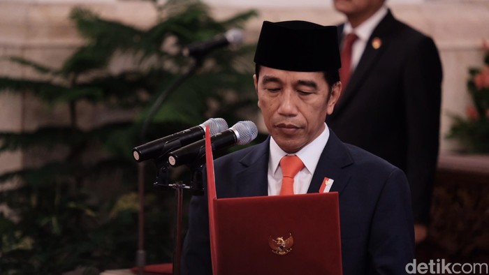 Jokowi lantik wamen (Andhika Prasetia/detikcom)