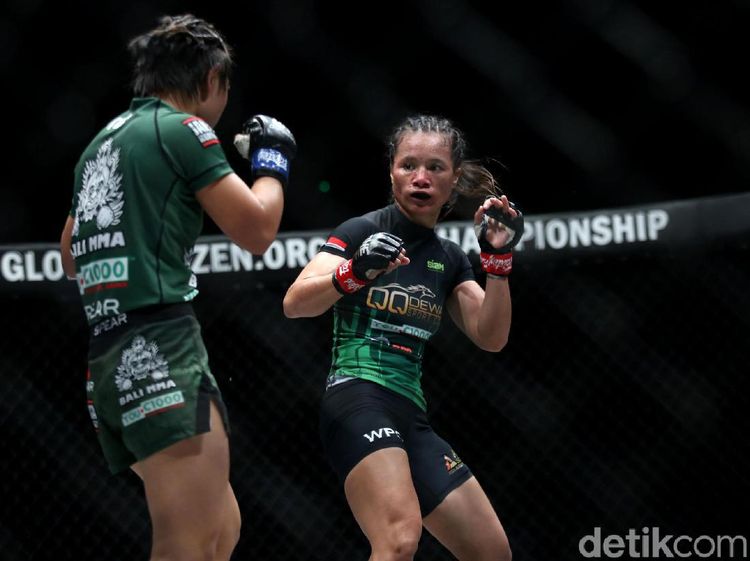 Petarung Wanita Indonesia Sukses Tundukkan Wakil Myanmar