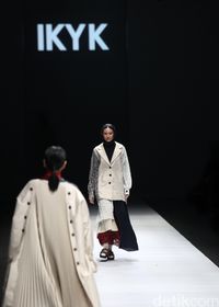 Koleksi IKYK di JFW 2020.