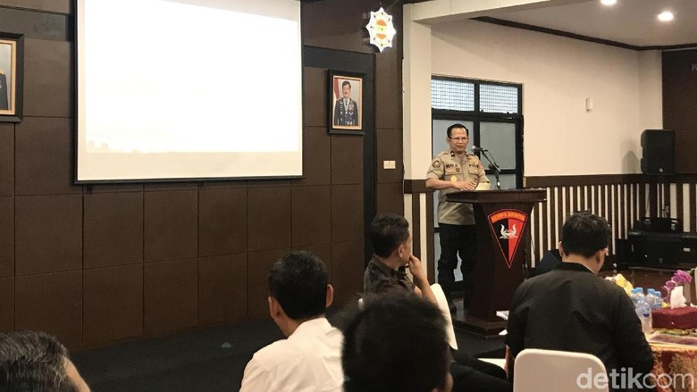 Gelar Simulasi Pengamanan Unjuk Rasa, Polri Ingatkan Proteksi Diri Gelar Simulasi Pengamanan Unjuk Rasa, Polri Ingatkan Proteksi Diri