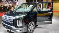 Seri Lain Delica yang dipamerkan adalah Delica D:5. Di Jepang, seri ini bisa didapat dengan harga sekitar Rp 636 juta.