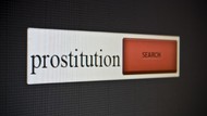 Suami di Tasikmalaya Jual Istri untuk Prostitusi Online-Seks Threesome