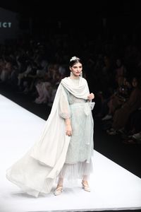 Karya Zaskia Sungkar hingga Baju Teknologi Thermal di Jakarta Fashion Week