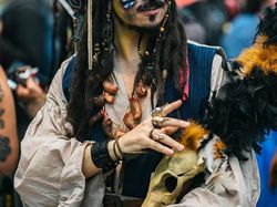 Deretan Cosplay Paling Keren di Comic Con New York 2019