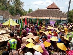 Melihat Grebeg Loano, Ungkapan Syukur dan Cara Warga Menjaga Alam