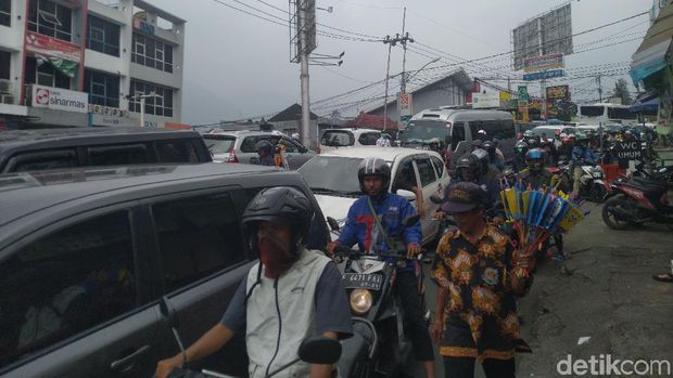 Sistem 2-1 di Puncak, Waktu Tempuh Jadi 2 Kali Lebih Lama