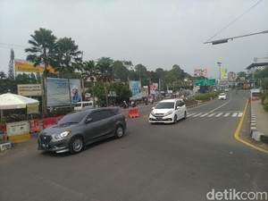 Sistem 2-1 Bikin Macet hingga Cianjur, Jalur Puncak Kembali One Way
