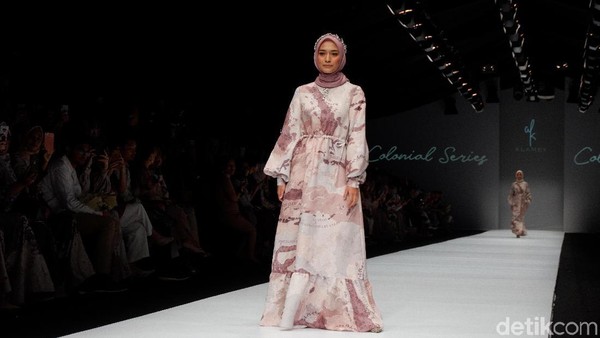 Cantiknya Maudy Koesnaedi Hingga Selebgram Mega Iskanti Jadi Model di JFW