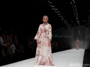 Cantiknya Maudy Koesnaedi Hingga Selebgram Mega Iskanti Jadi Model di JFW