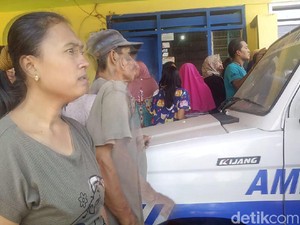 Pisau yang Menancap di Perut Perempuan Jember Tertutup Boneka Teddy Bear