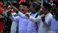 Dalam kegiatan itu turut hadir Ketua Fraksi PKB DPR RI sekaligus Pengurus PBNU Kabupaten Bandung Cucun Ahmad Syamsurizal dan jajaran PBNU Kabupaten Bandung.