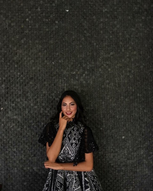 Selain Putri Pariwisata Indonesia 2019, dalam ajang tersebut Mawar juga meraih gelar Putri Intelegensia dan Putri Favorit. Foto: Instagram @mawar.salem