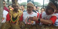 Kapolda Metro hingga Anies Bakar Batu Dekat Monumen Pembebasan Irian Barat