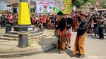 Foto: Tradisi Bersih-bersih Desa ala Orang Purworejo