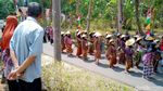 Foto: Tradisi Bersih-bersih Desa ala Orang Purworejo