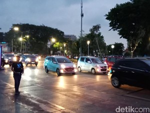 Karnaval Kendaraan Listrik Selesai, Jl Sudirman Jakarta Mulai Dibuka