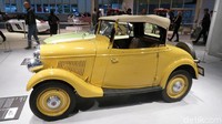 Datsun 14 Roadster didesai oleh Ryuchi Tomiya dan bentuk depannya dibuat mirip kepala kelinci.