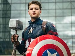 Deretan Cosplay Paling Keren di Comic Con New York 2019