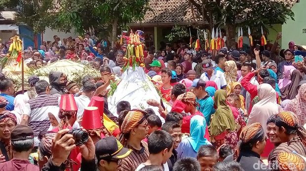 Melihat Grebeg Loano, Ungkapan Syukur dan Cara Warga Menjaga Alam