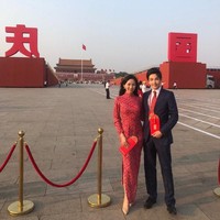 Pria asal China Eric Tse mencuri perhatian setelah namanya jadi pemberitaan dan masuk daftar orang terkaya di dunia setelah mendapat hadiah dari orangtuanya. Keluarga Eric, juga dikenal sebagai salah satu terkaya di China memberikannya saham senilai US $ 3,8 miliar atau Rp 53 triliun. Foto: Weibo